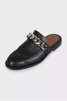Black leather mules with decoration