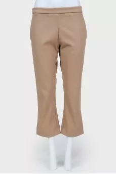 Dense beige shortened trousers