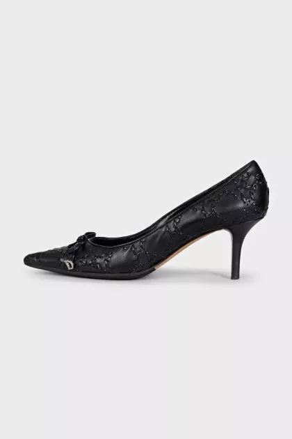 Шкіряні туфлі kitten heel з вишивкою