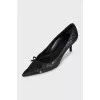 Шкіряні туфлі kitten heel з вишивкою