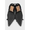 Шкіряні туфлі kitten heel з вишивкою