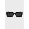 Sunglasses with an accent logo