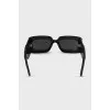 Sunglasses with an accent logo