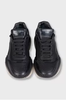 Black leather sneakers with gradient soles
