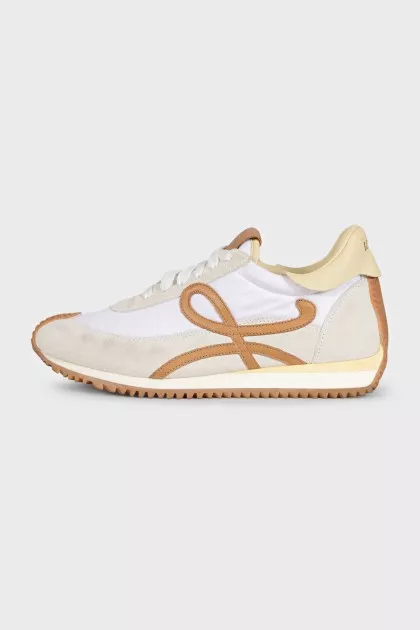 Белые кроссовки Flow Runner 2.0