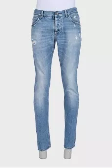 Men's jeans with a ripped effect