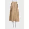 Brown fitted skirt