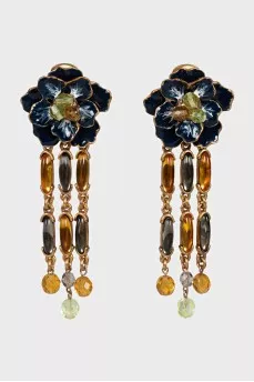 Flower-shaped clip-on earrings in gold color