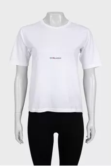White straight-cut T-shirt with logo