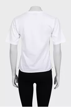 White straight-cut T-shirt with logo