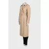 Fitted coat with a belt
