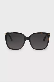 Grand sunglasses in a square brown frame