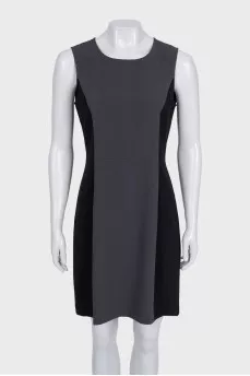 Two-tone fitted sleeveless dress