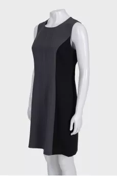 Two-tone fitted sleeveless dress