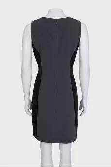 Two-tone fitted sleeveless dress