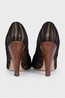 Draped heels