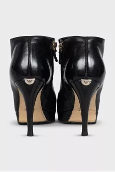 Low black leather ankle boots