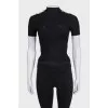 Slim-fitting t-shirt with buttons on the shoulders
