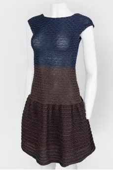 Sleeveless dress in blue-brown