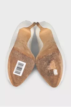 Leather embossed heels