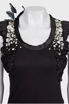 Black T-shirt with decoration