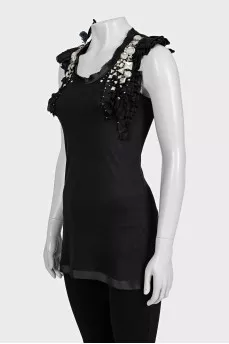 Black T-shirt with decoration