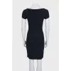 Fitted dress with a round neckline