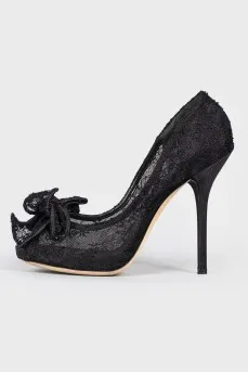 Lace stilers
