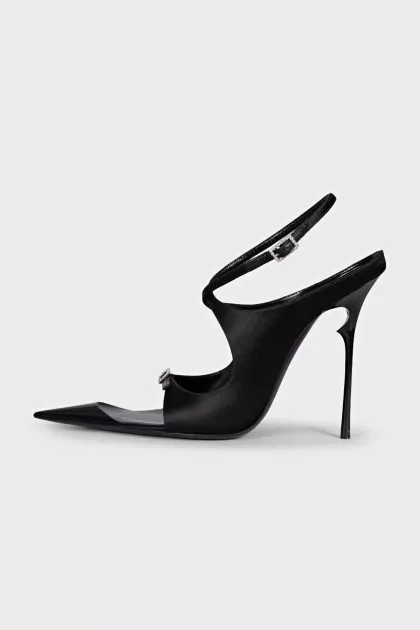 Black pointed-toe sandals