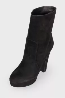 Black suede semi -saps