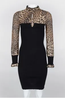 Black dress with a leopard print on sleeves