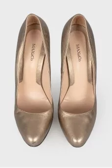 Metallic leather heels
