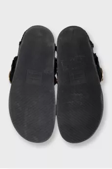 Insulated clogs with spikes
