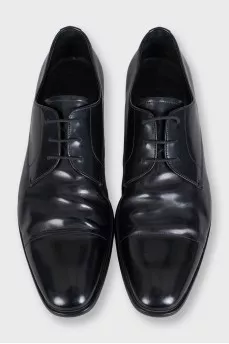 Men's patent leather shoes made of black leather