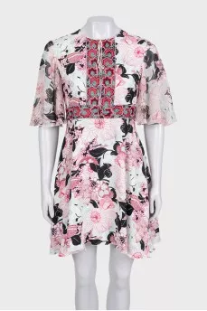 Floral print dress in a combination color