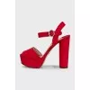 Red suede sandals with chunky heels