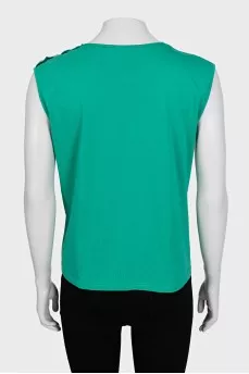 Green T-shirt with gold print