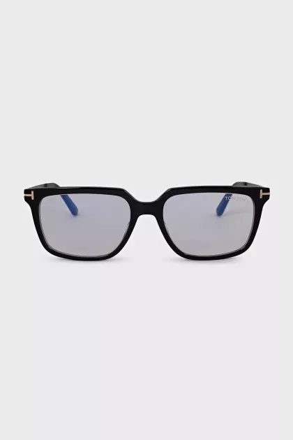 Wayfarer sunglasses with black frames