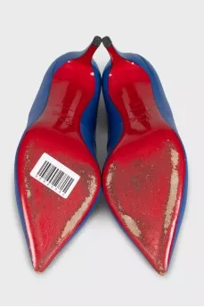 Blue leather pumps