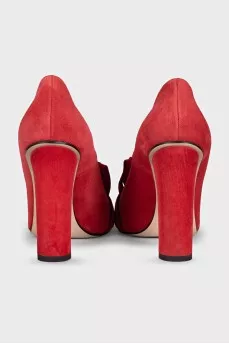 Red suede shoes with fringe