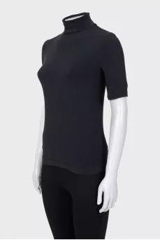 Fitted black t-shirt with a high neck