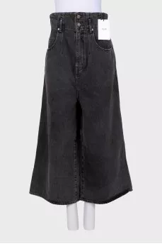 Cropped wide-leg jeans with tag