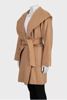 Fitted camel wool wrap coat