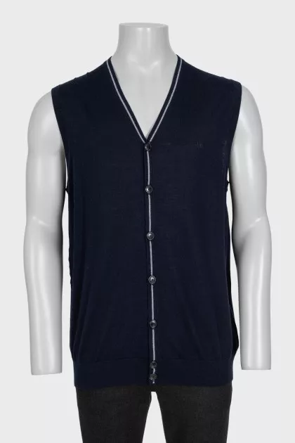 Men's wool vest with buttons and tag