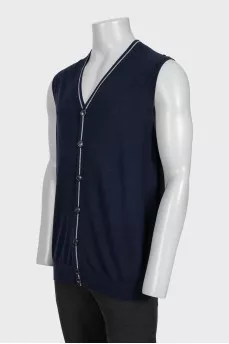 Men's wool vest with buttons and tag