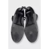 Ankle boots with heels and laces