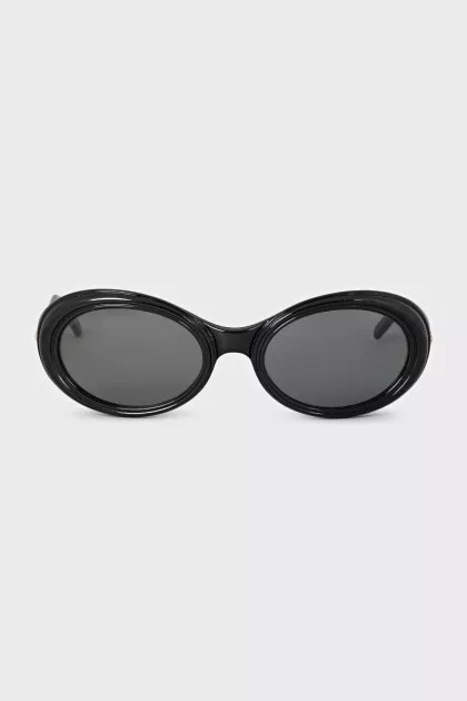 Oval sunglasses with black frames
