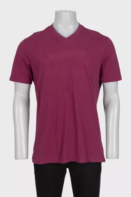 Men's V-neck T-shirt with tag