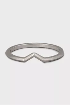 Platinum ring with a triangular cutout