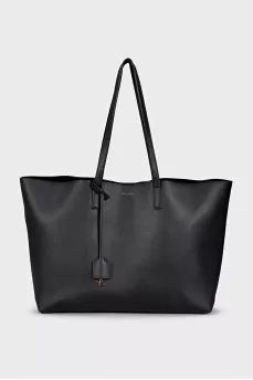 Leather tote bag with magnetic closure